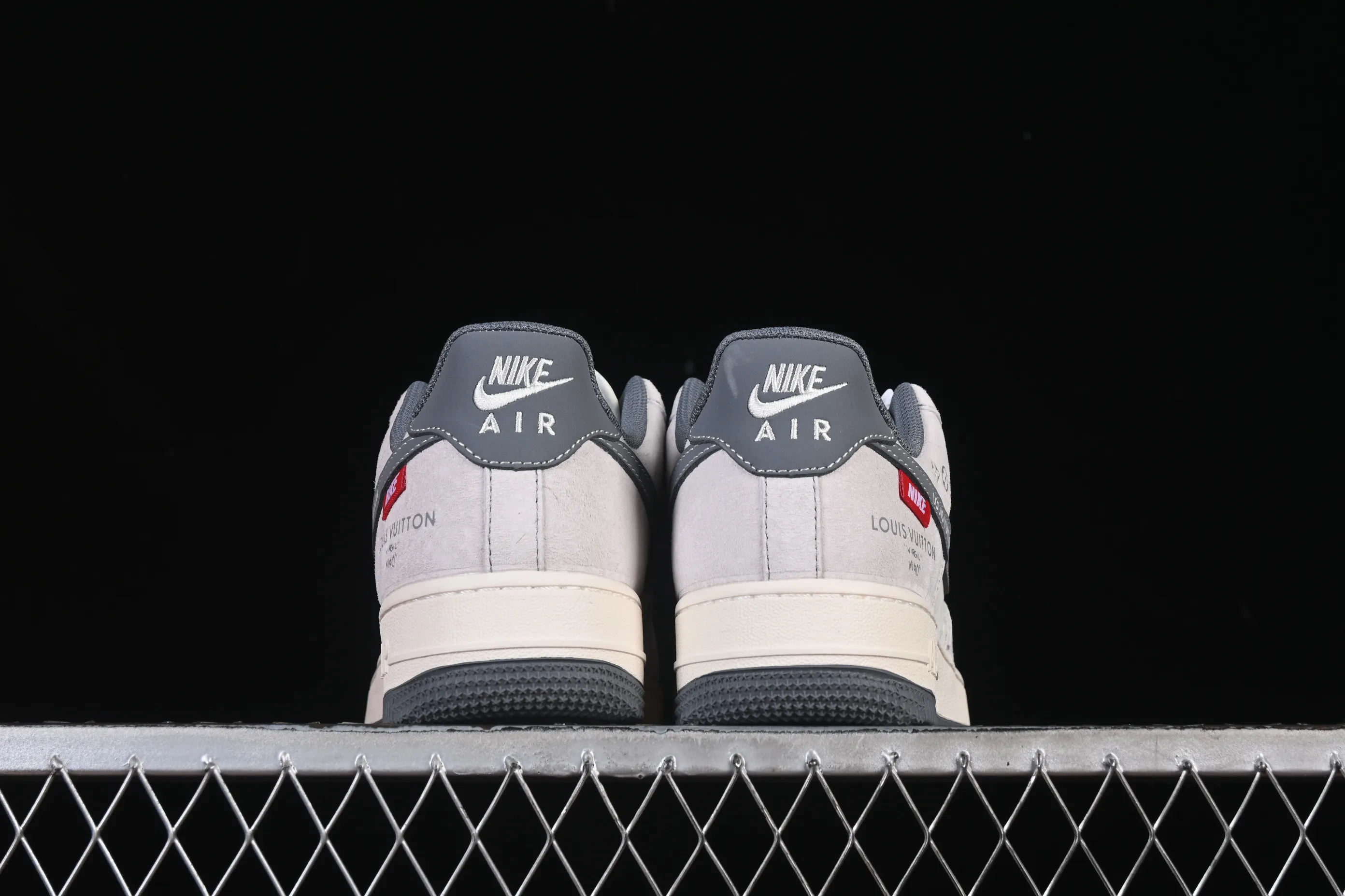 All categories Nk Air Force 1 Air Force series Nk Air Force 1 Low Air Force low-top Nike Air Force 1'07 Low LV joint gray hook woven label Air Force 1 low-top casual sneakers CX5050-Y25